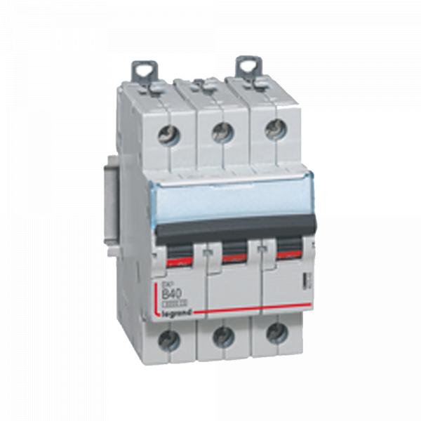 gallery-0 Автоматический выключатель Legrand DX3 3P C32 10000A. Артикул 409257