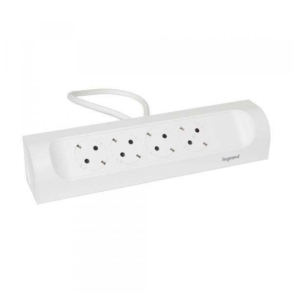 gallery-0 Удлинитель Legrand 4x2К+3 розетки 16 А с кабелем 1м, цвет белый. Артикул 694501