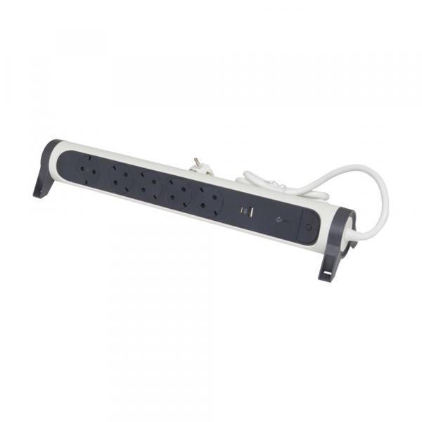 gallery-0 Удлинитель Legrand 5х2Р+3 с кабелем 1,5 м с молниезащитой и USB A+C. Артикул 694510