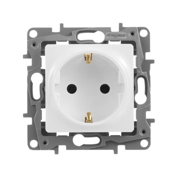 gallery-0 Розетка Legrand 2К+З - немецкий стандарт - 16 А - 250 В~ серии Etika. Цвет Белый. Артикул	672221
