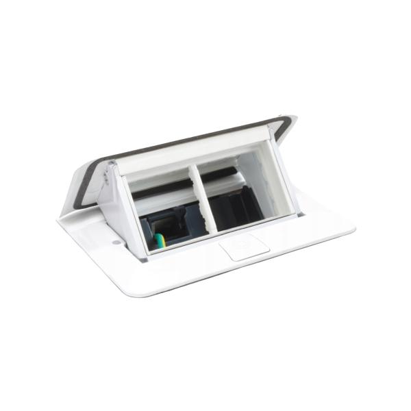 gallery-1 Выдвижной розеточный блок Legrand - неукомплектованный - IP 40 - 4 модуля. Цвет Белый. Артикул 054031